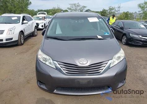 2015 Toyota Sienna Le 8 Passenger from USA, damaged, VIN 5TDKK3DC4FS686574